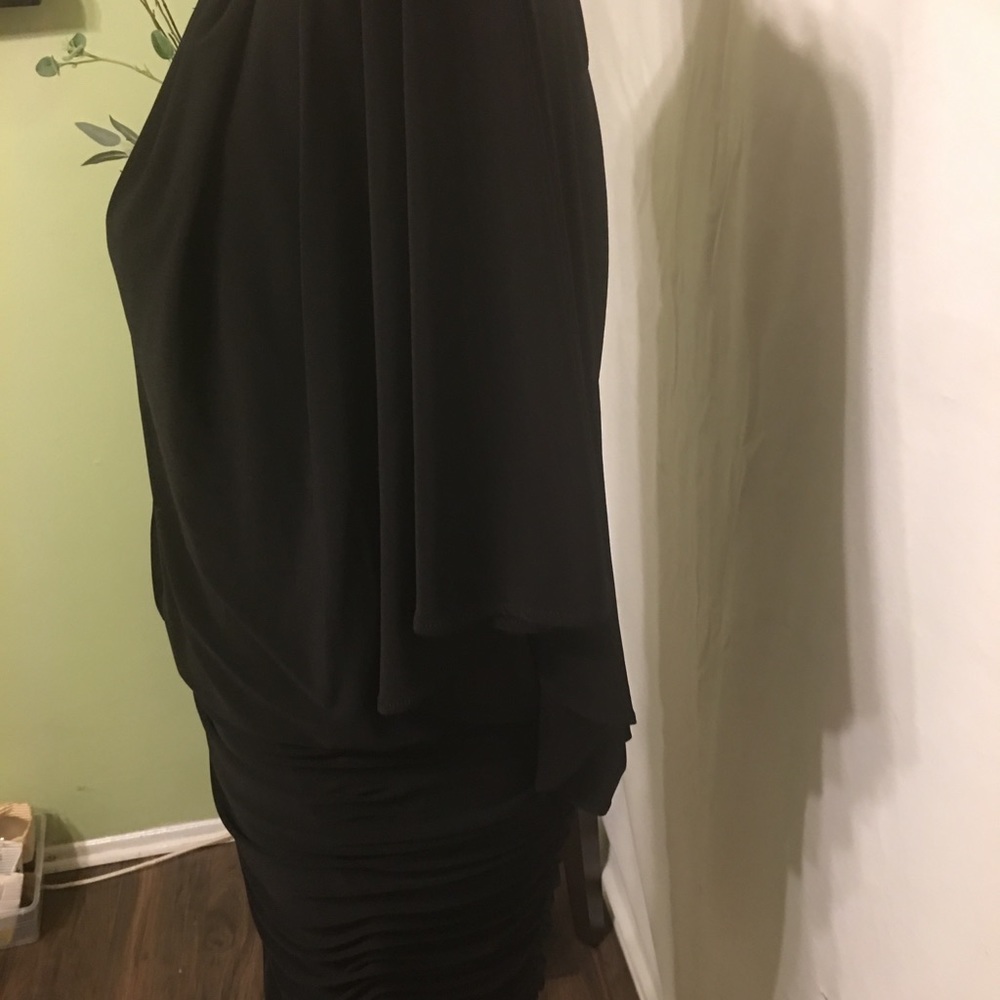 Dress - Picture 7 of 8